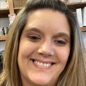 Meet your Posher, Cora